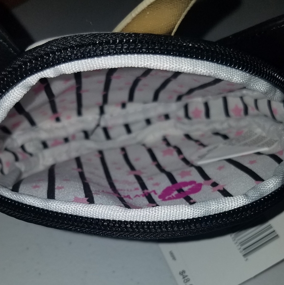 Betsey Johnson unicorn kitty wristlet - Picture 6 of 6